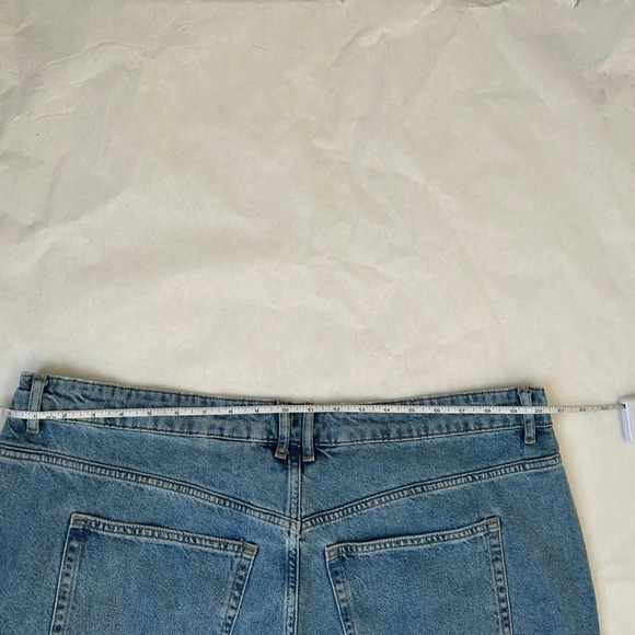 H&M women's light wash, curvy jeans Blue size XXL NWT - Picture 5 of 11